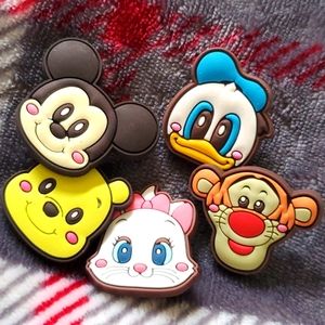 crocs charms bundle 6💖